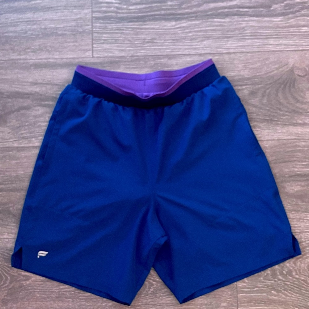Fabletics The One Short - M, 7” Lined